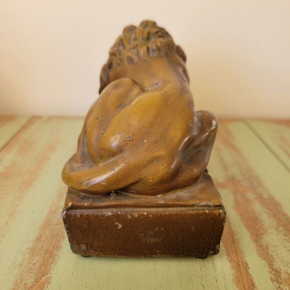 Vintage Universal Statuary Cast Lion Sculpture – Mid-Century Bronze Finish - Picture 7 of 12